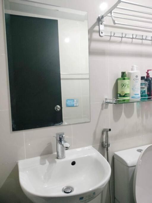 Cubao Manhattanheights U31N Tb, Studio Unit Manila Exterior photo